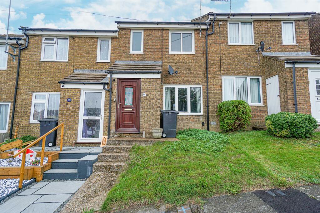 2 bedroom terraced house for sale in Drapers Way, St. LeonardsOnSea, TN38