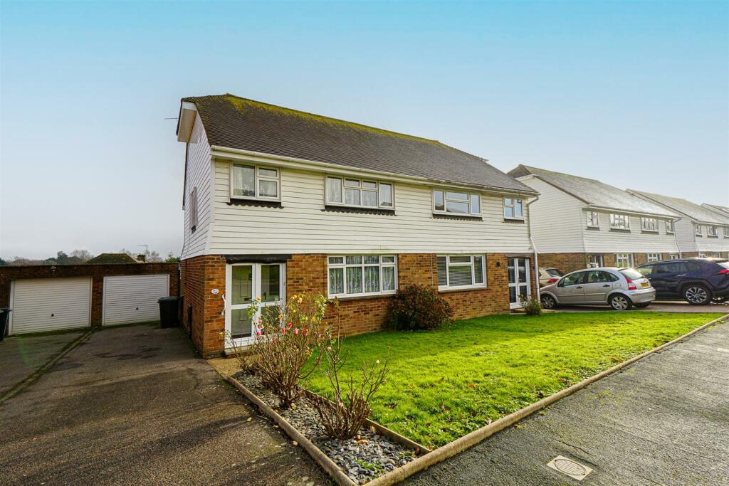 3 bedroom semidetached house for sale in Heathlands, Westfield