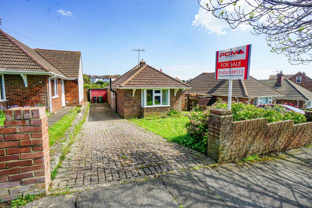 2 bedroom detached bungalow for sale in Collinswood Drive, St. Leonards