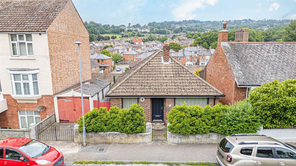 Main image of property: Beaconsfield Road, Hastings