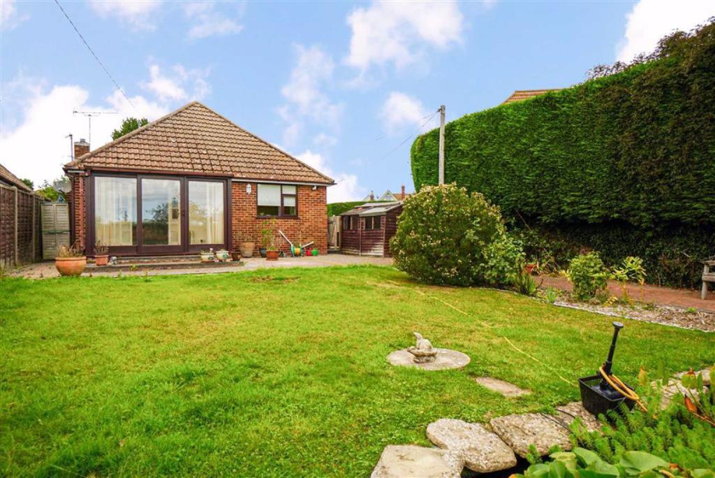 2 bedroom detached bungalow for sale in Church Lane, Westfield, East