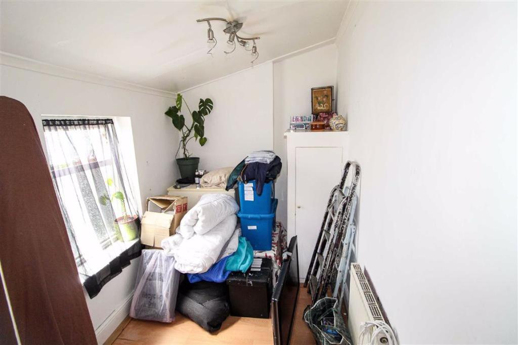 2 bedroom terraced house for sale in St Road, Hastings, East