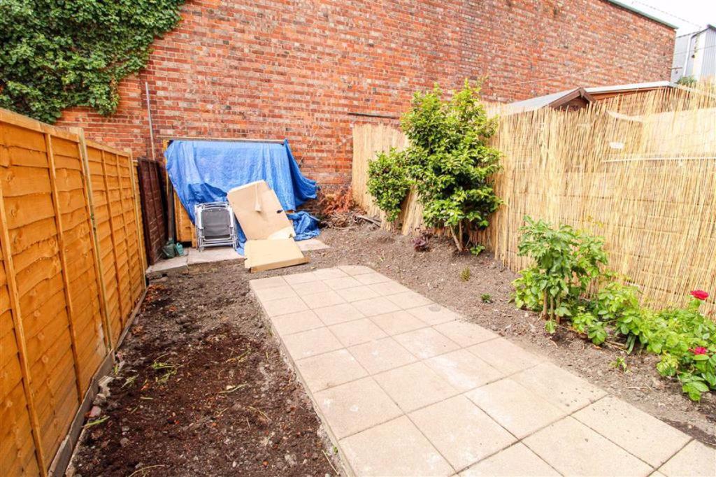 2 bedroom terraced house for sale in St Road, Hastings, East