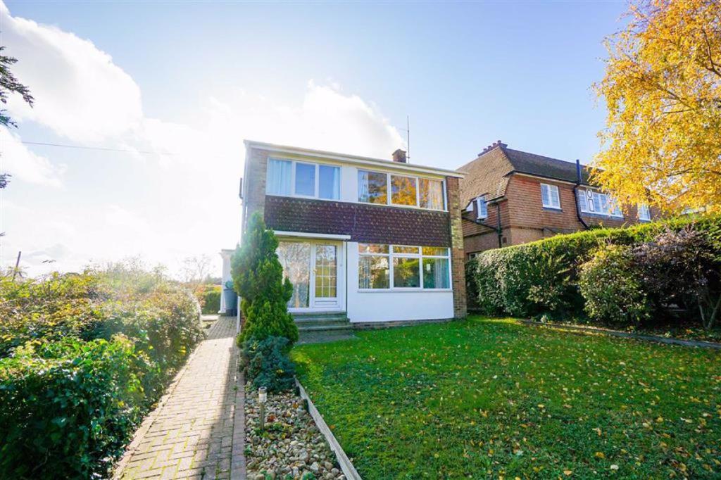 3 bedroom detached house for sale in St Helens Road, Hastings, East