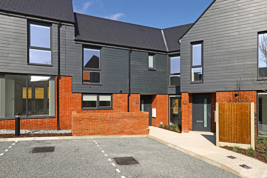 Main image of property: Thomas More Close, Loughton, Essex, IG10