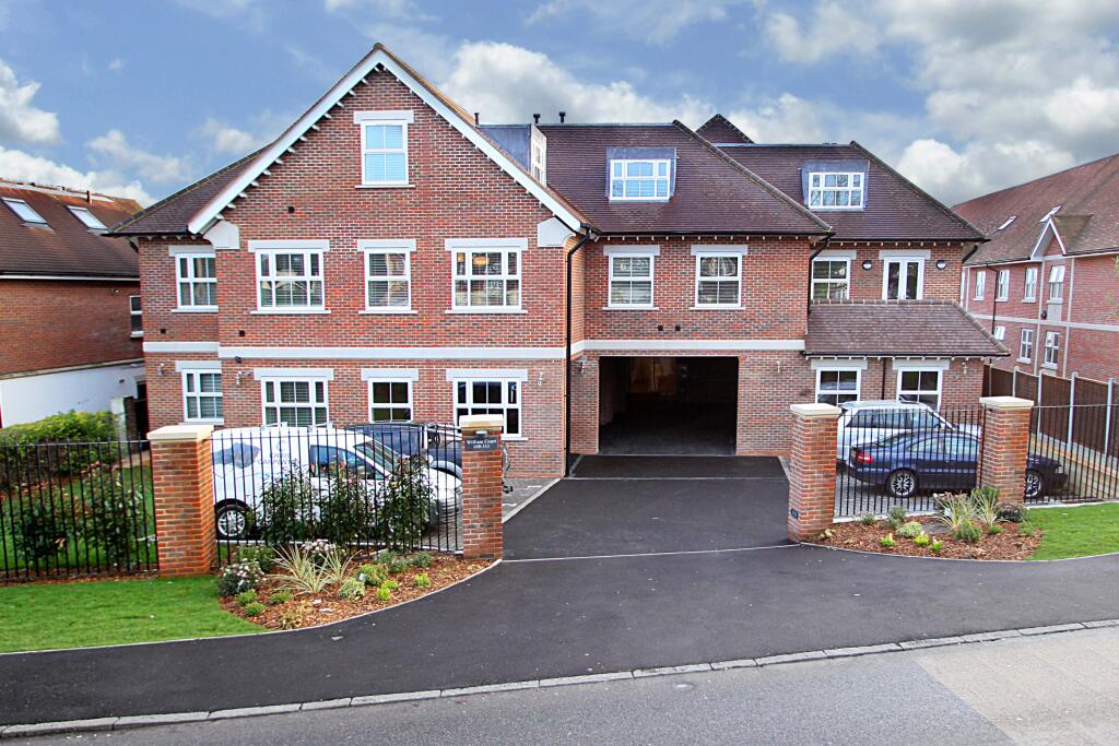Main image of property: William Court, 109-111 Manor Road, Chigwell, Essex, IG7
