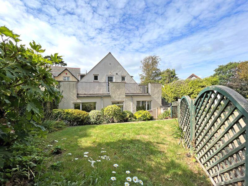 3 bedroom flat for sale in Southway, Sidmouth, EX10