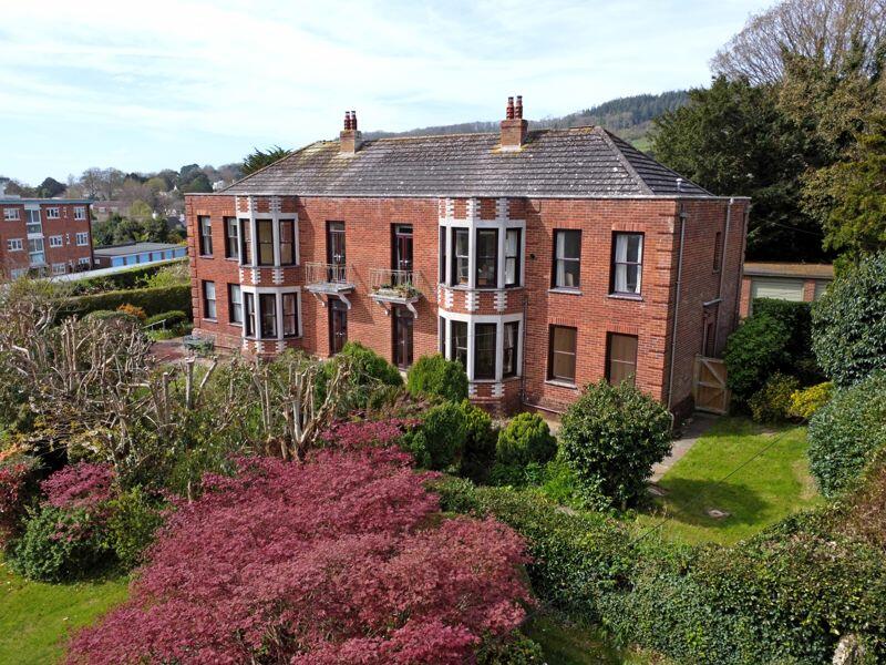 2 bedroom flat for sale in Knowle Drive, Sidmouth, EX10