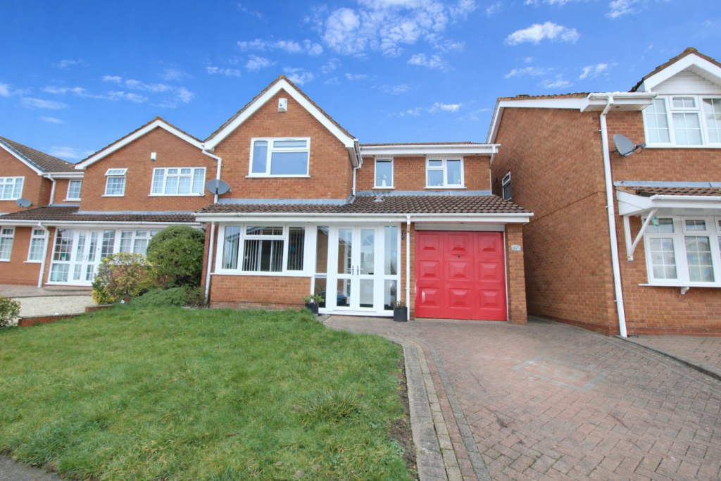 Main image of property: The Parkway, Walsall, WS4