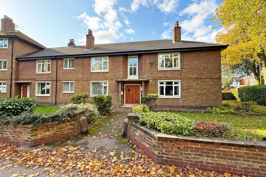 2 bedroom apartment for rent in Flixton Road, Flixton, Manchester, M41