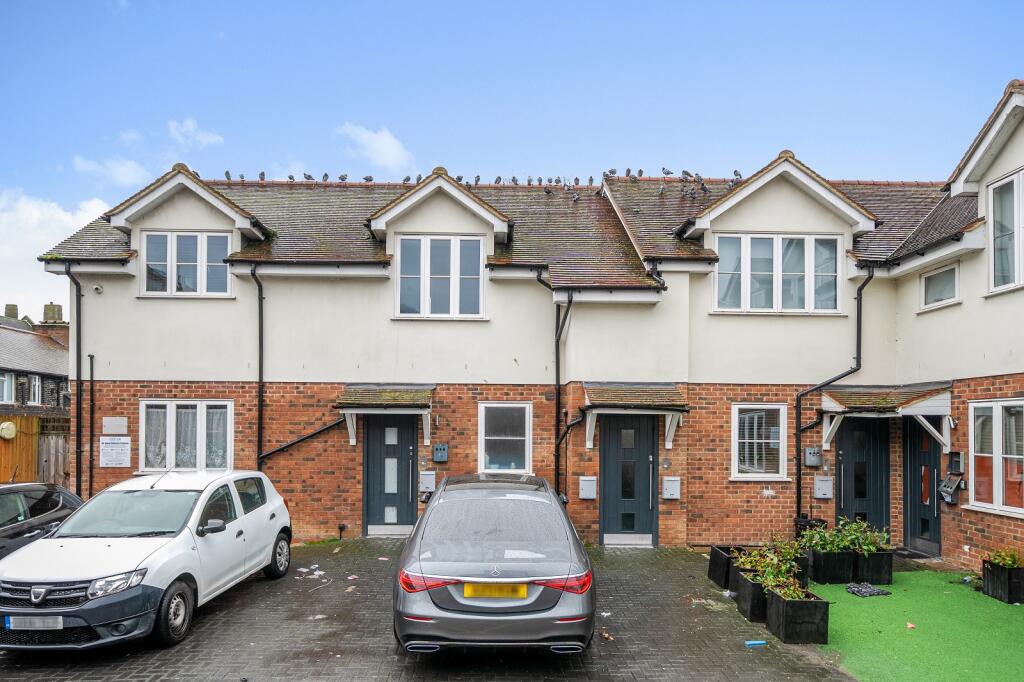 Main image of property: 1 Rodwell Place, Edgware, Greater London. HA8 6JX