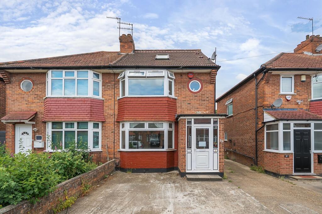 Main image of property: Orchard Grove, Edgware, Greater London. HA8 5BN