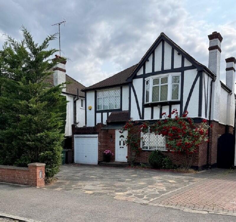Main image of property: Stonegrove, Edgware, Greater London. HA8 7TJ