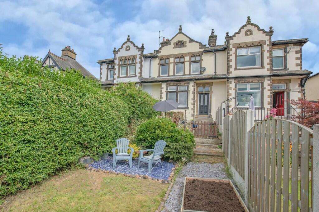 Main image of property: 4 Sunnybank Villas, Glusburn BD20 8PY