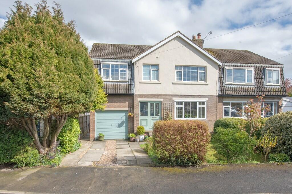 3 bedroom semidetached house for sale in 1 Styveton Way, Steeton BD20