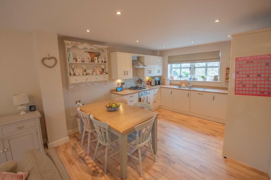 Additional property image - 2 Acre Mews, Cowling BD22 0FP