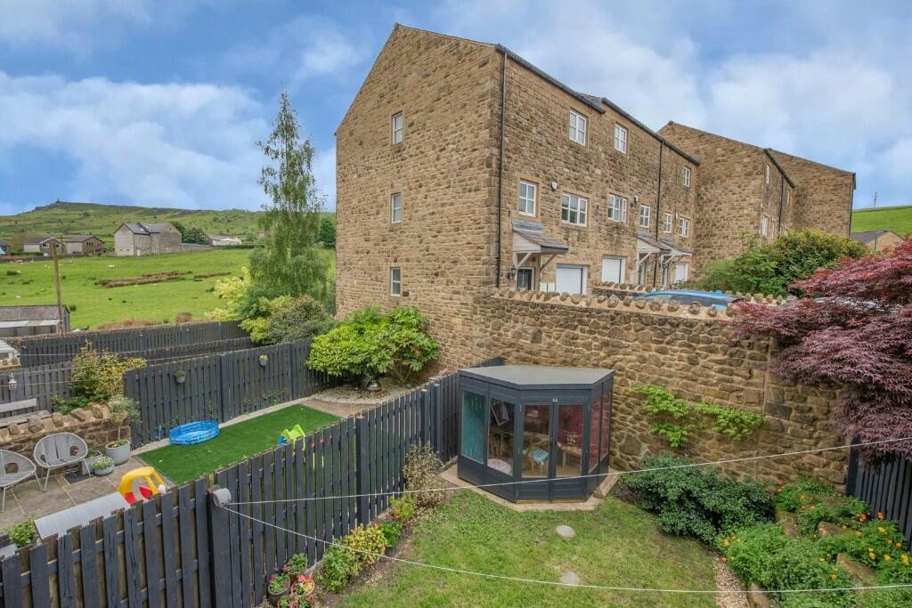 Additional property image - 2 Acre Mews, Cowling BD22 0FP