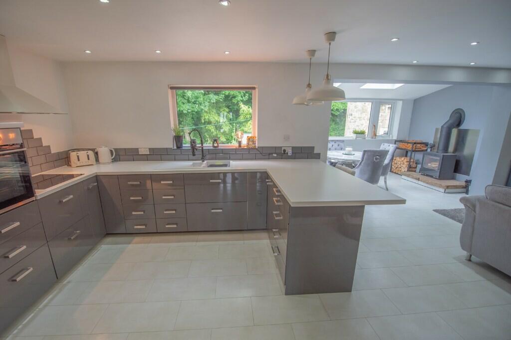 Additional property image - 3 Hall Court, Sutton-in-Craven BD20 7NF