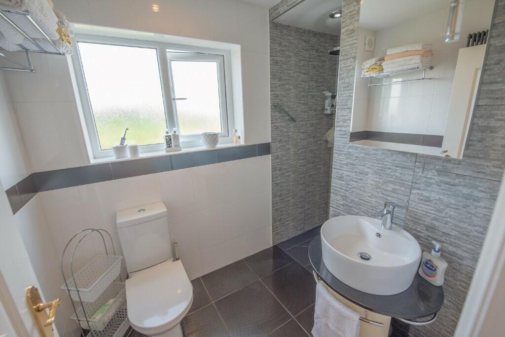 Additional property image - Dingle Bank, 105 Halifax Road, Denholme BD13 4EU