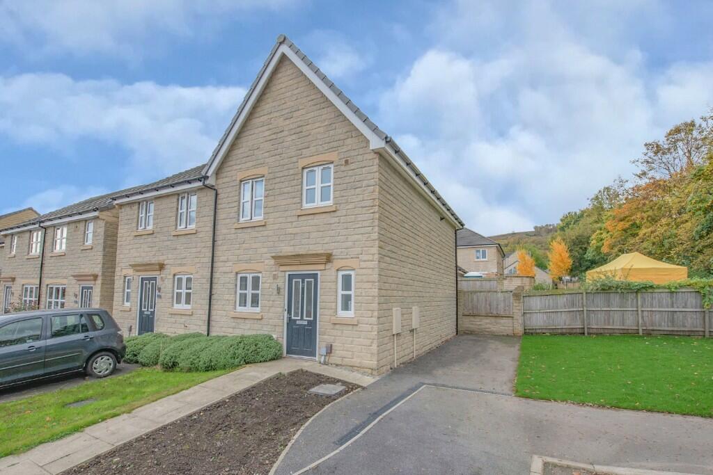 Main image of property: 17 Heywood Drive, Eastburn BD20 8BW