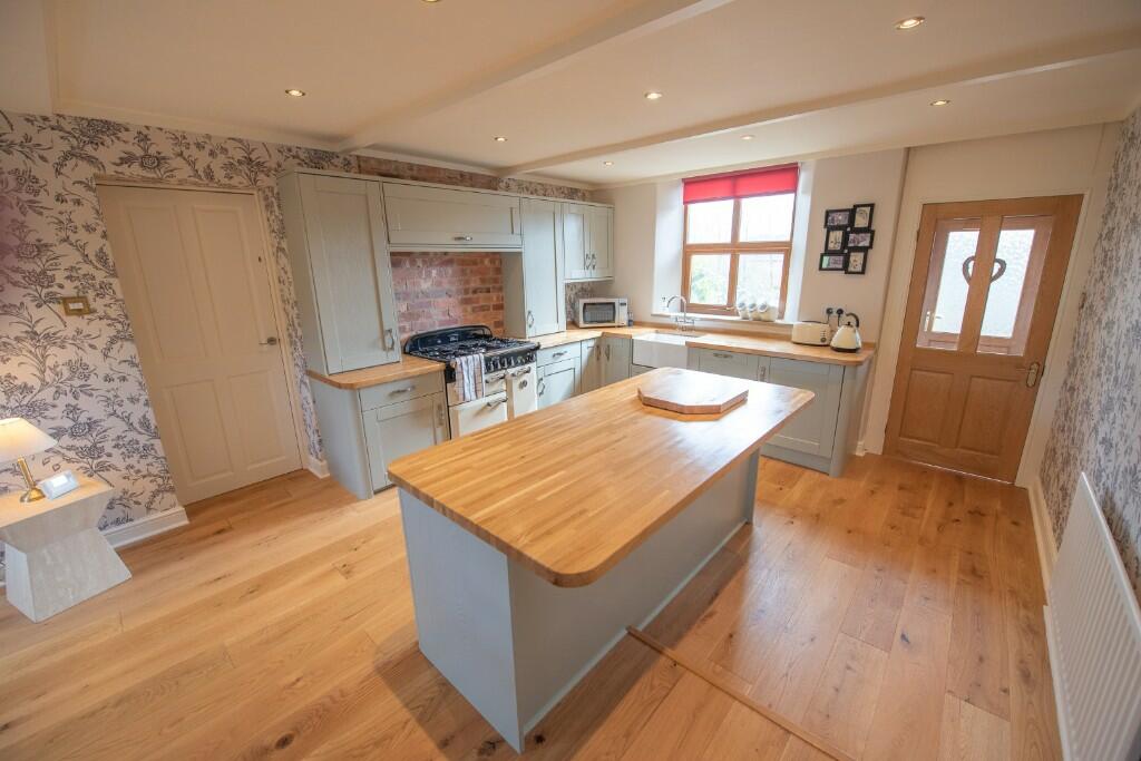 Additional property image - 5 Mount Pleasant, Glusburn BD20 8RN