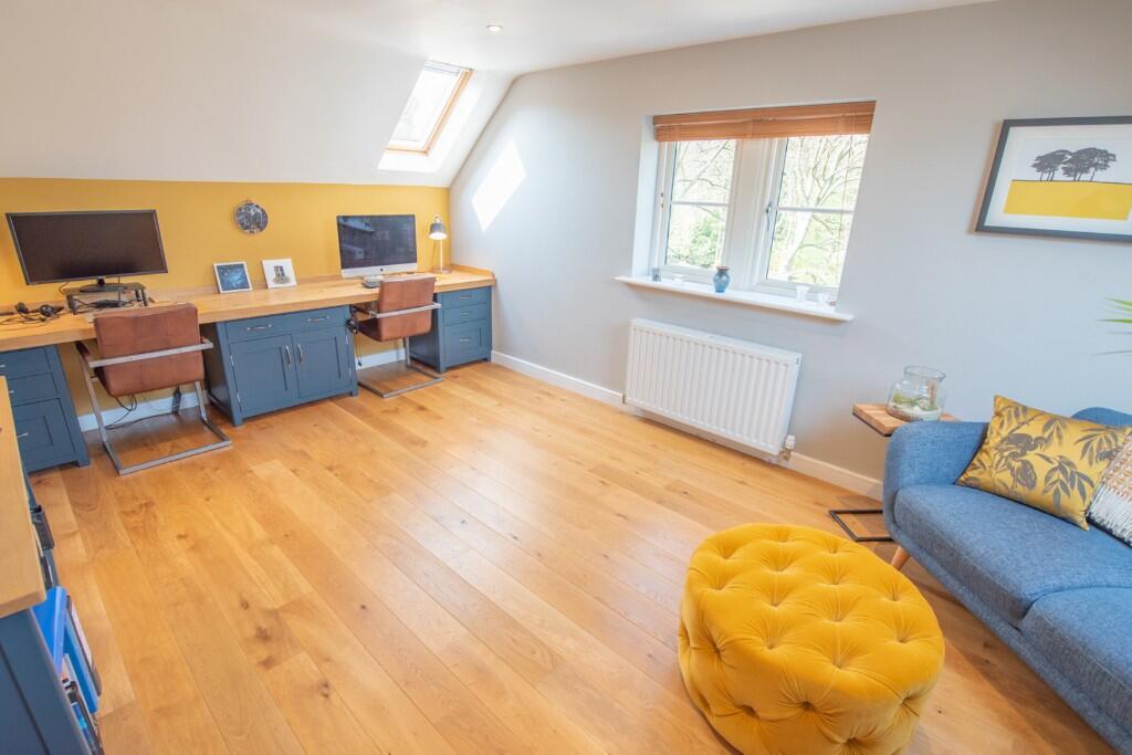Additional property image - 1 Longfield Place, Steeton BD20 6FQ