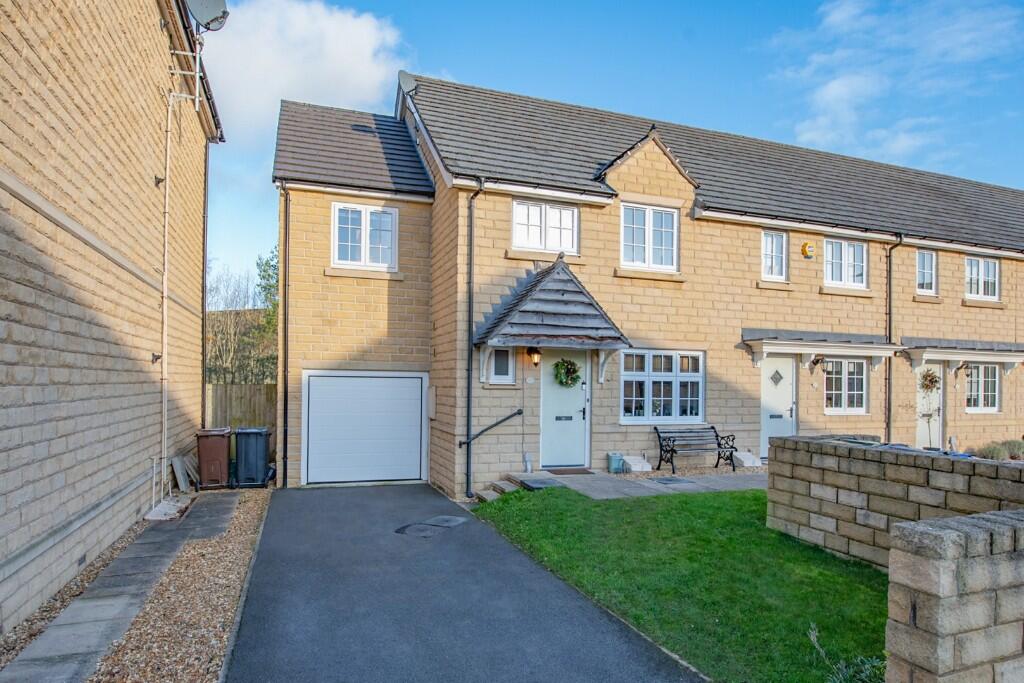 Main image of property: 41 Hawthorne Road, Steeton, BD20 6FJ