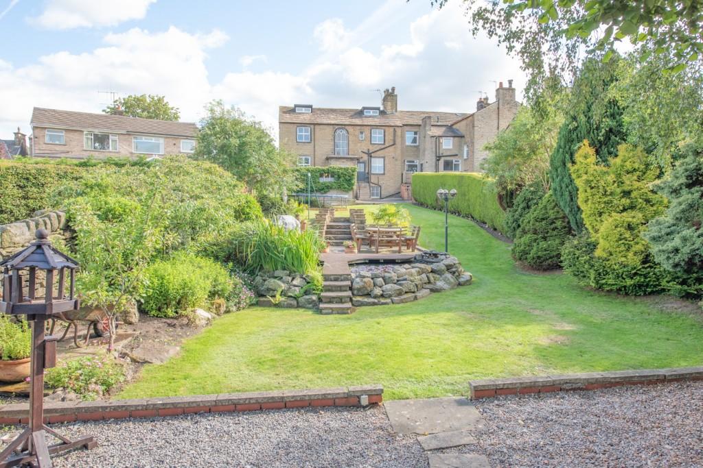 4 bedroom house for sale in Fieldhead, 19 Keighley Road, Cross Hills
