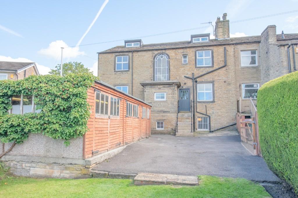 4 bedroom house for sale in Fieldhead, 19 Keighley Road, Cross Hills
