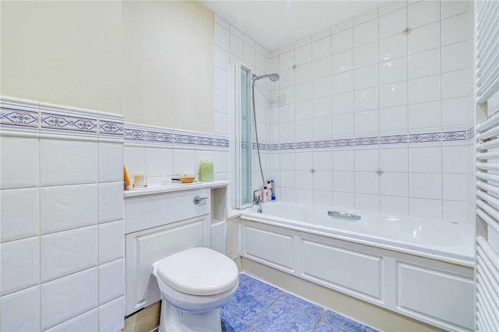 2 bedroom apartment for sale in The Square, Parsons Green Lane, London, SW6