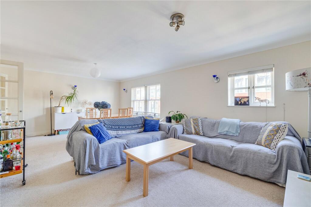 2 bedroom apartment for sale in The Square, Parsons Green Lane, London, SW6