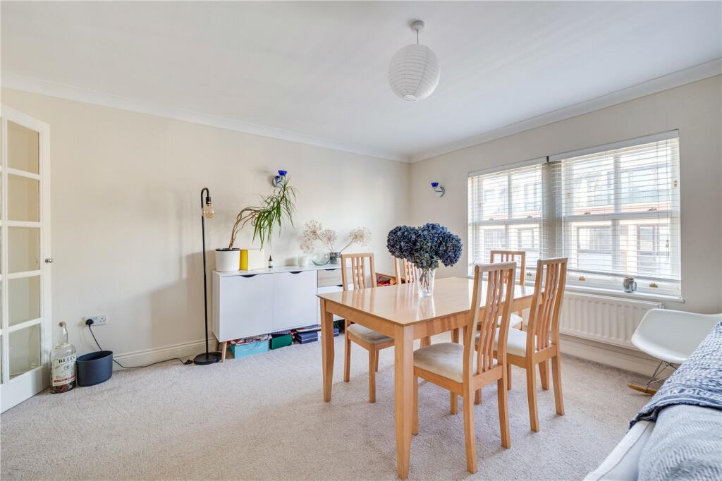 2 bedroom apartment for sale in The Square, Parsons Green Lane, London, SW6