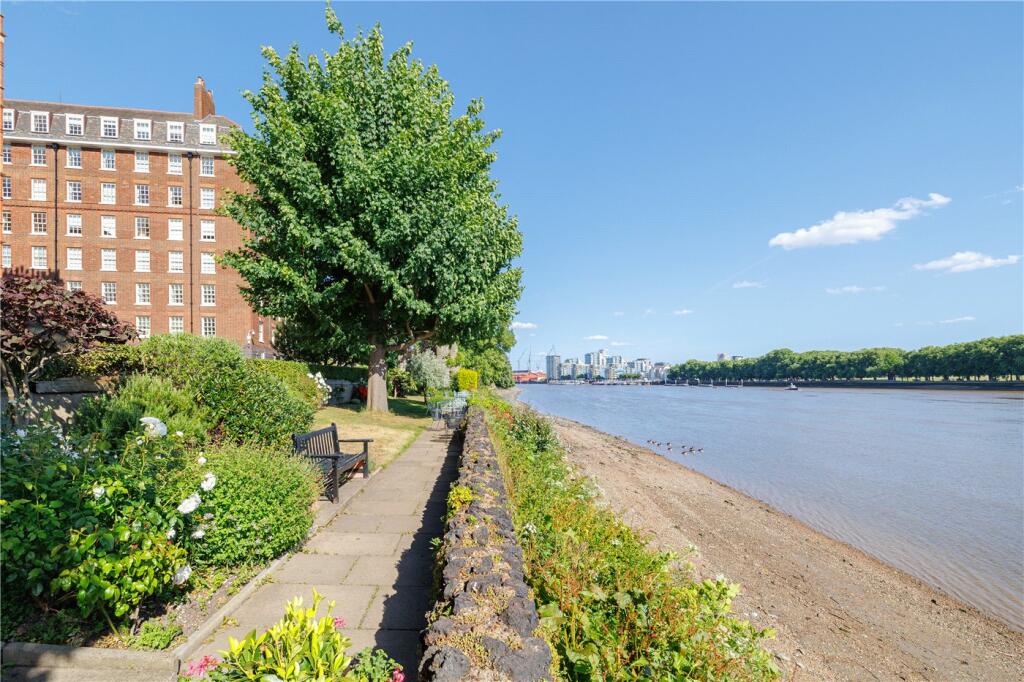 Studio flat for sale in Ranelagh Gardens, London, SW6