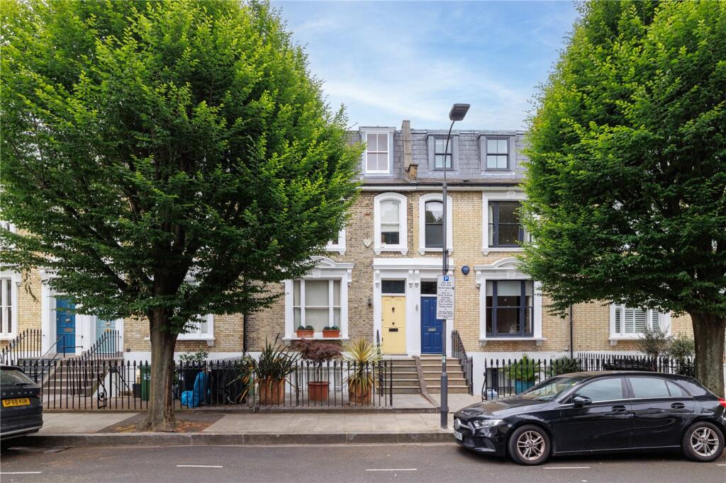 4 bedroom terraced house for sale in Walham Grove, London, SW6