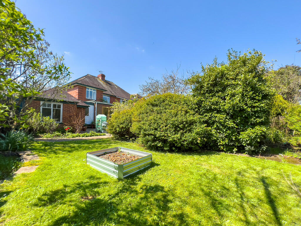 4 bedroom semidetached house for sale in The Mede, Exeter, EX4