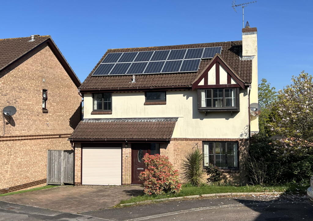 Main image of property: Heather Close,Honiton,EX14 2YP
