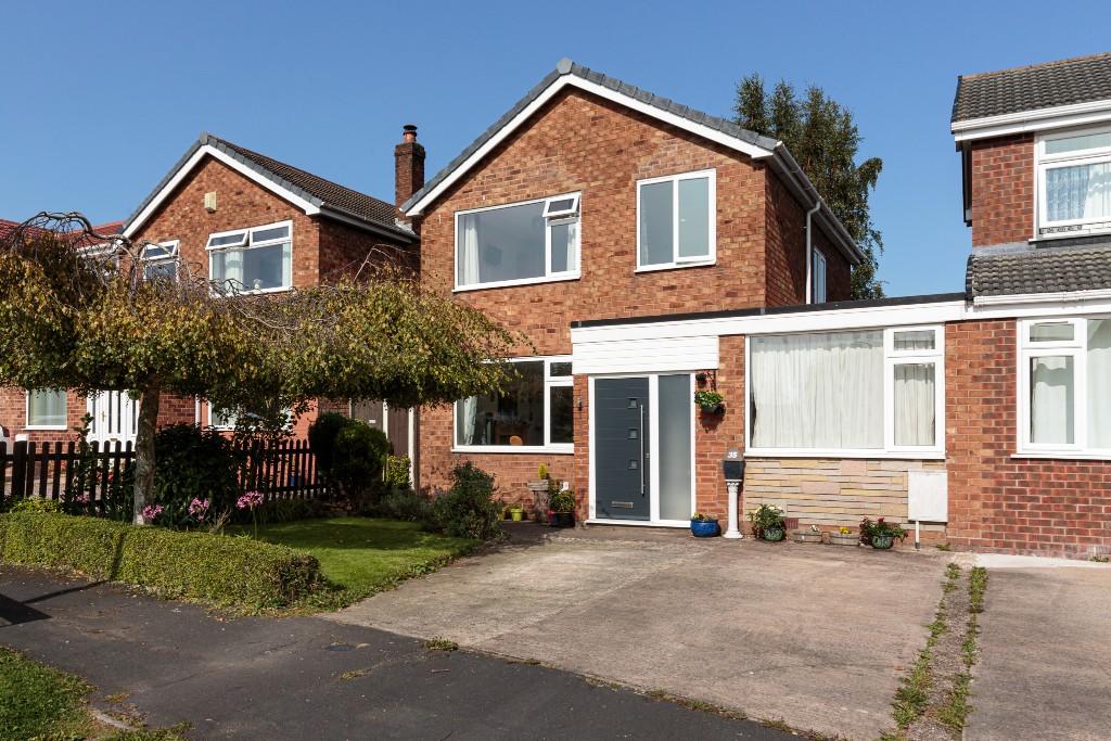 3 bedroom detached house for sale in Yew Tree Drive, Barnton, Northwich