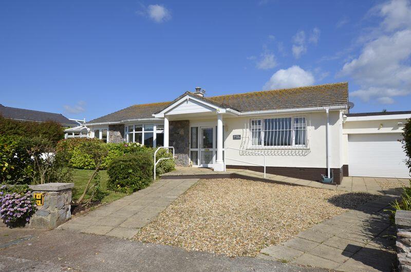 2 bedroom detached bungalow for sale in Hookhills Gardens Hookhills