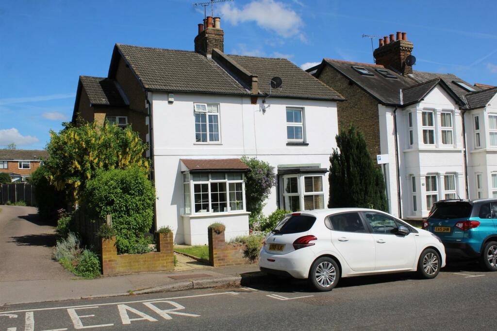 Main image of property: Barnet Road, Potters Bar