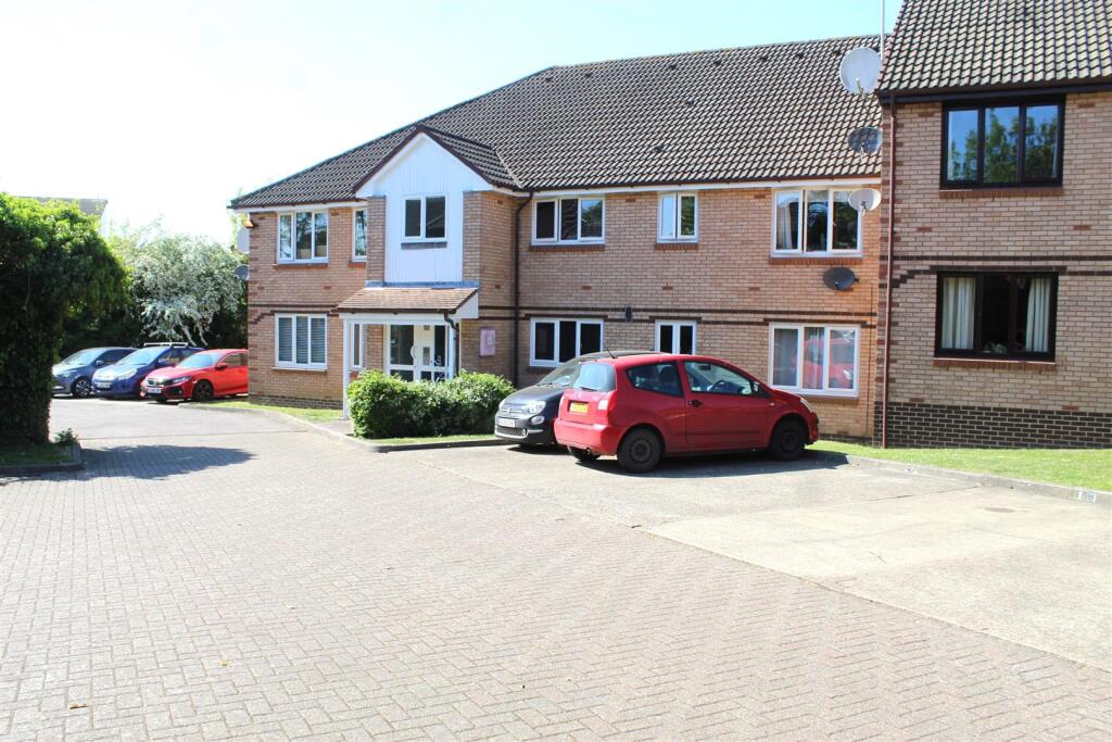 Main image of property: Bornedene, Potters Bar