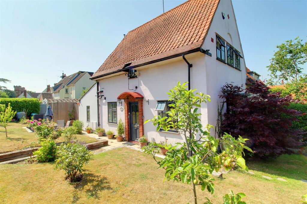 Main image of property: Gobions Way, Potters Bar