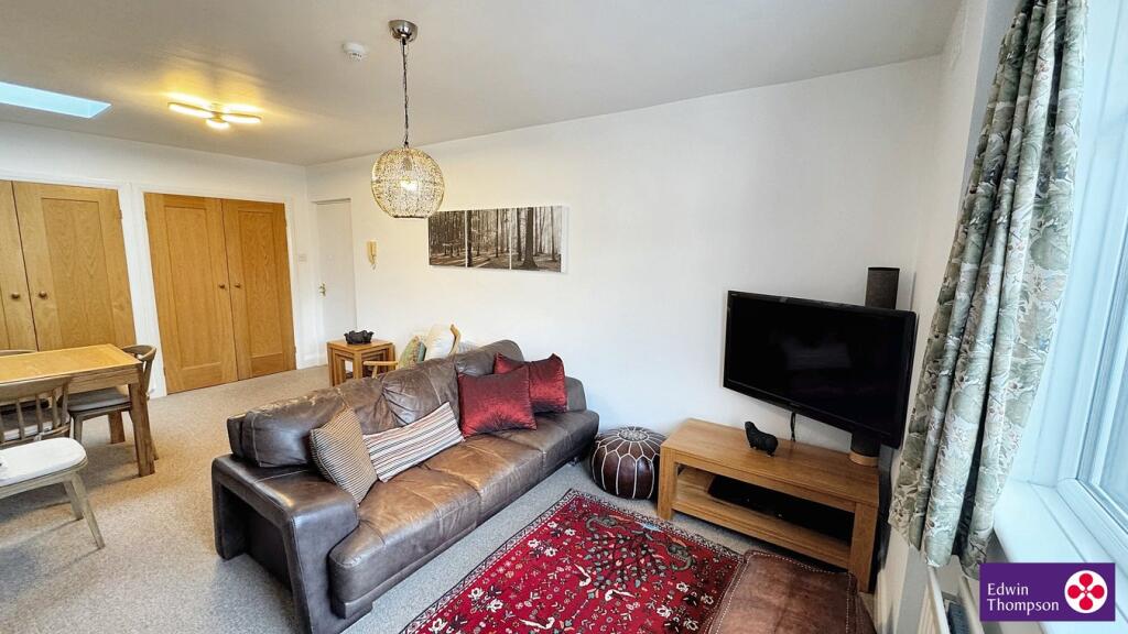 Additional property image - 5 The Stableyard, Lake Road, Keswick, CA12