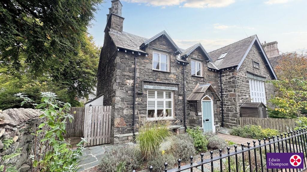 Main image of property: Vergers Cottage, 27 St Johns Street, Keswick, CA12