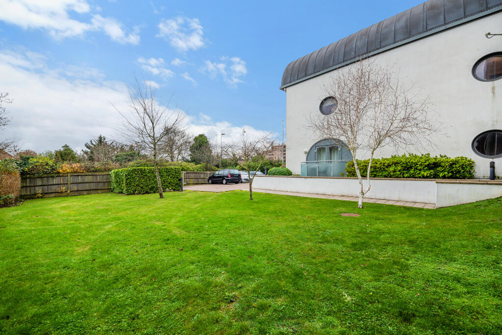 Main image of property: London Road, Stanmore, HA7