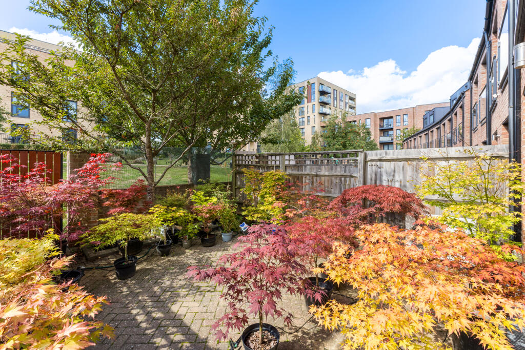 Main image of property: Ruskin Parade, Edgware, HA8