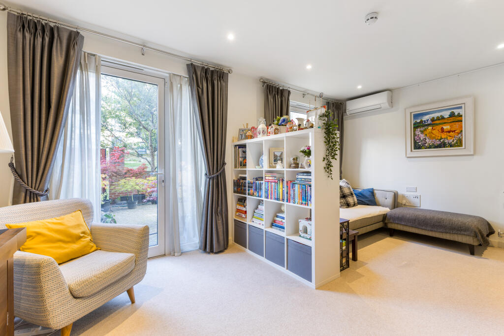 Main image of property: Ruskin Parade, Edgware, HA8