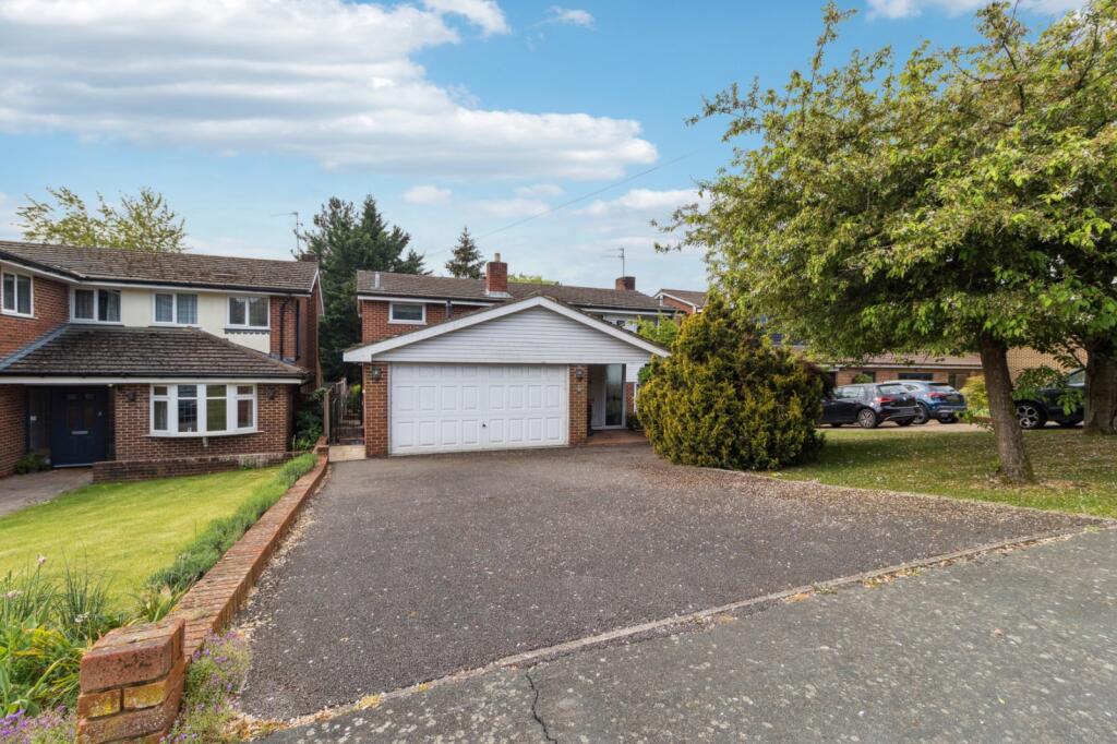 Main image of property: Moreland Drive, Gerrards Cross, Buckinghamshire
