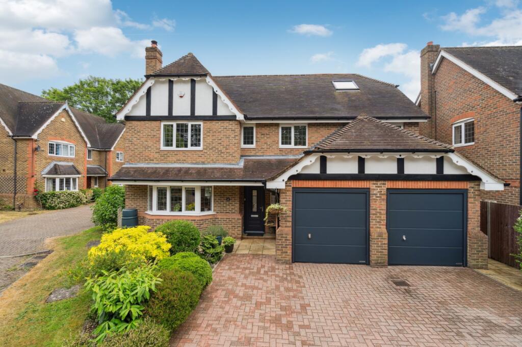 Main image of property: Firs Close, Iver, Buckinghamshire