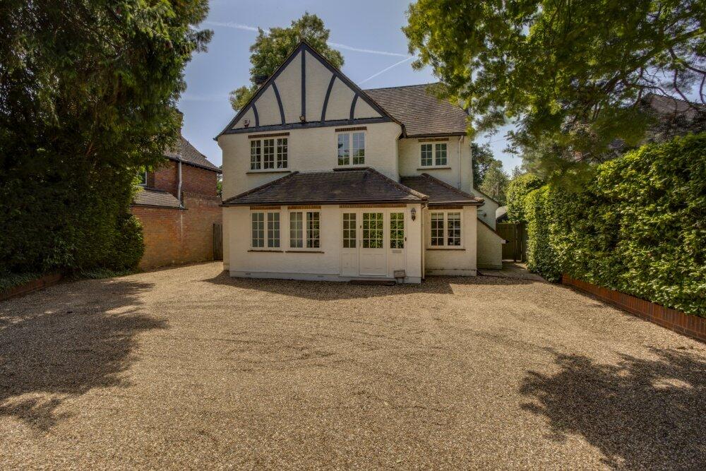 Main image of property: Oxford Road, Gerrards Cross, Buckinghamshire