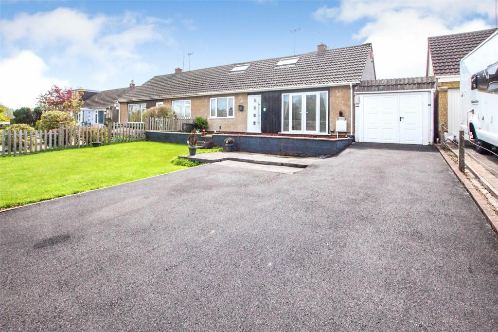 3 bedroom bungalow for sale in Berkeley Avenue, Midsomer Norton